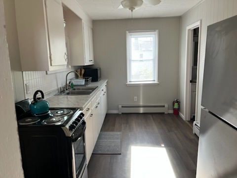 Updated and fully furnished private 1 bedroom apt available 02/02/2027 - Photo 5