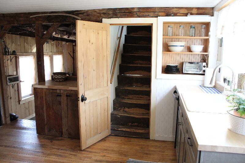 Large Master Bedroom In Farmhouse 20 Min to Rutland - Photo 4