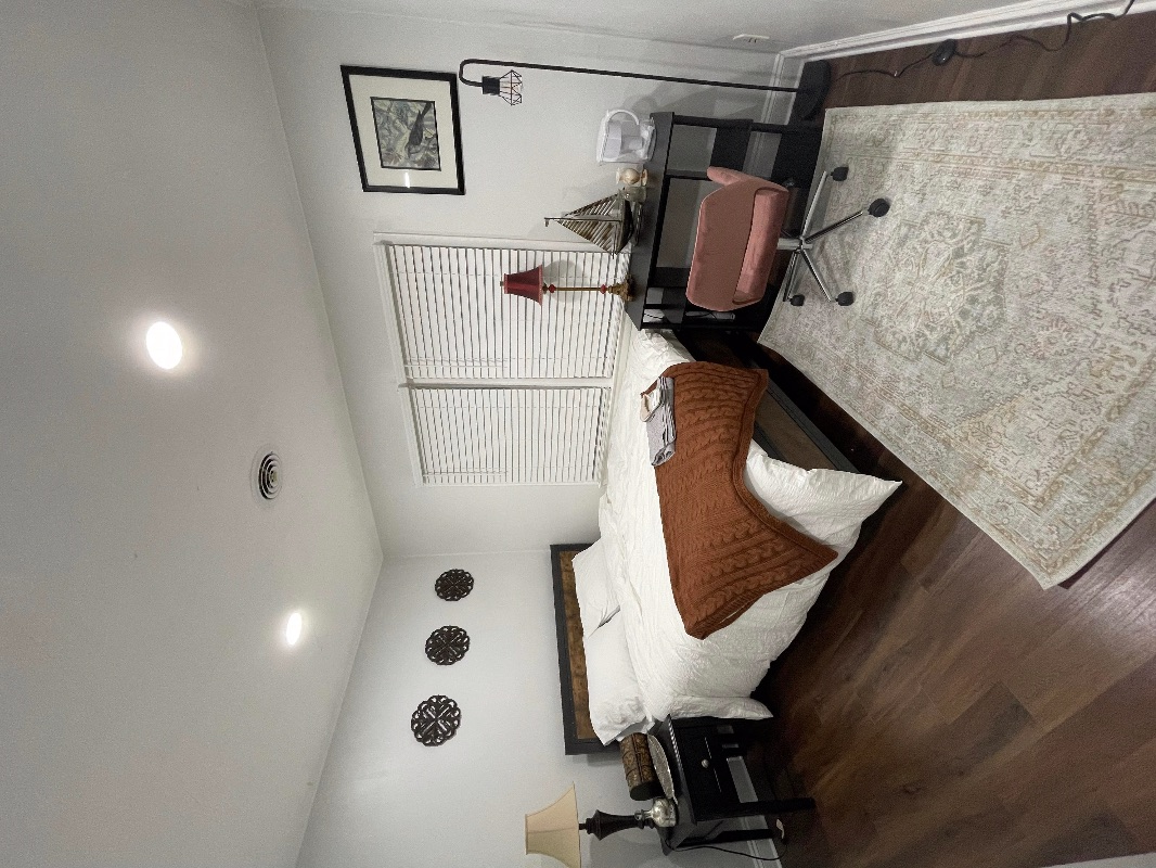 RENOVATED bed w PRIVATE BATH n GYM n library