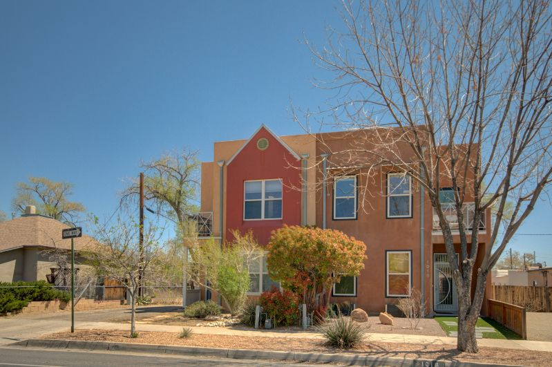 Spacious 3 Bedroom Downtown Albuquerque | Furnished Finder