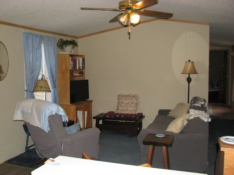 Country Homey Setting - Photo 5