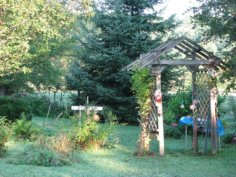 Country Homey Setting - Photo 11