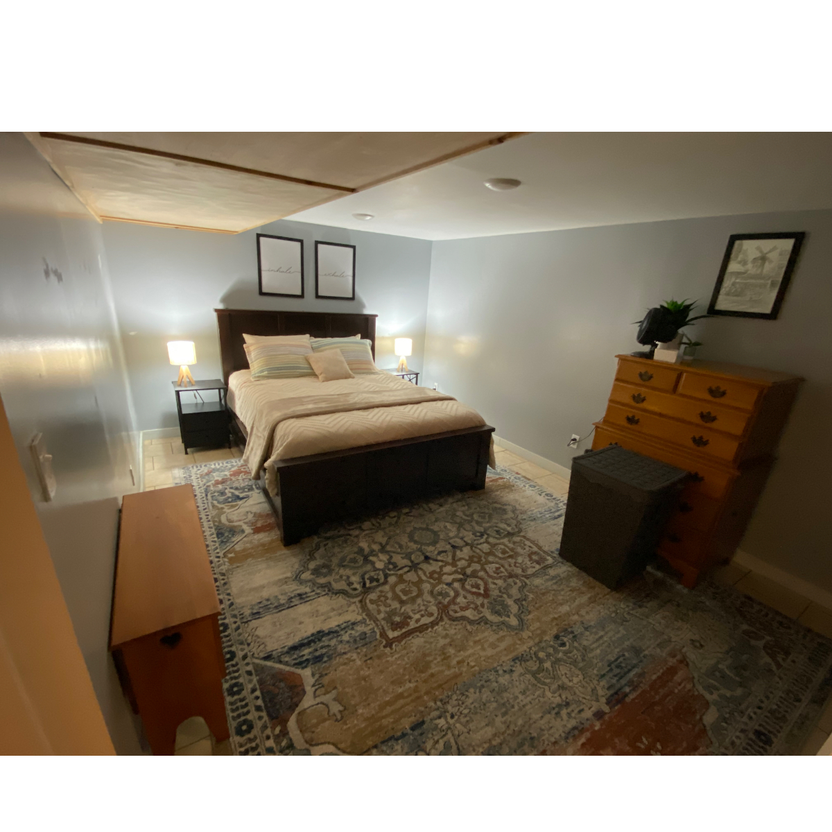 Quiet, Pet  Friendly, Separate Entrance, Private Driveway. - Photo 11