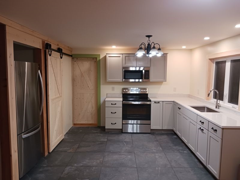 Room with private bath or room with a shared bath near Rutland, Castleton, Killington - Photo 5