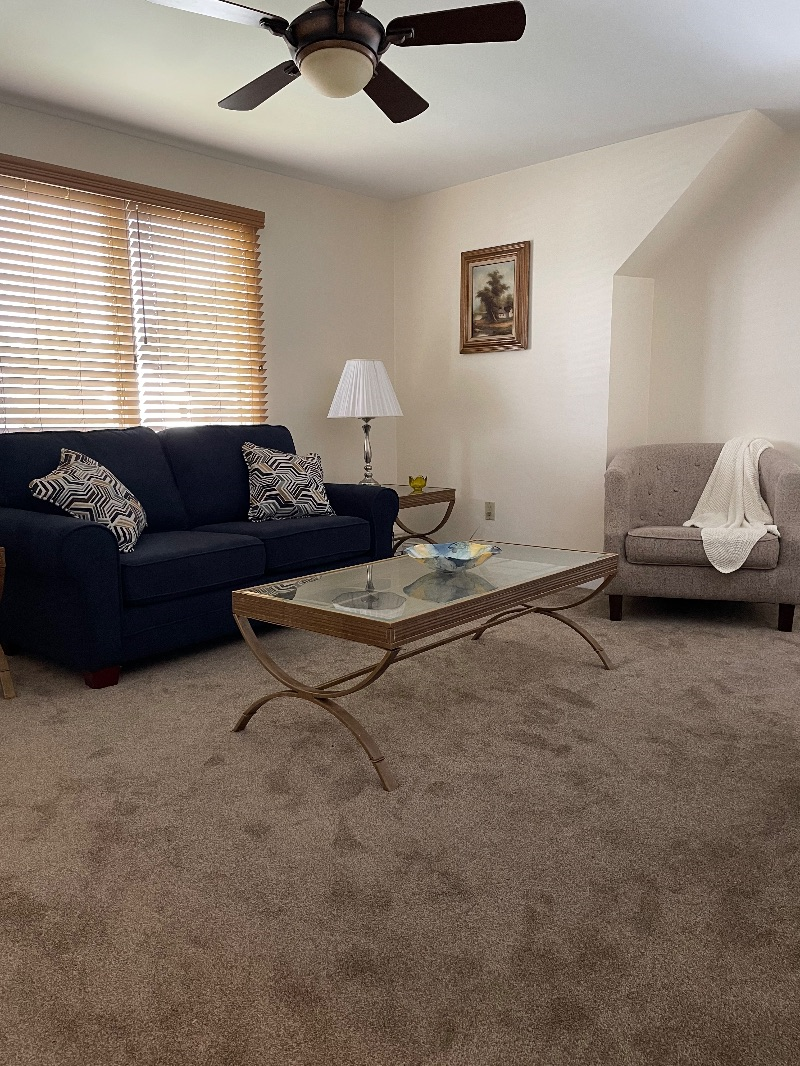 Sunny second floor one bedroom - Photo 1