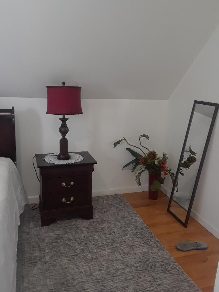 Private Room inside a Beautiful Home - Photo 10