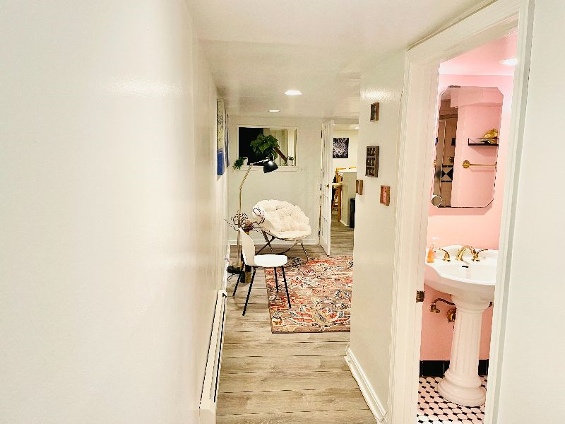 Gorgeous Basement Apartment Walkable to Children's National/WHC/Howard Hospital - Photo 8