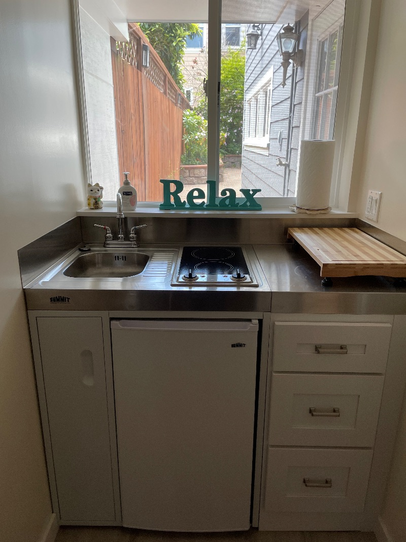 Large 1 Bedroom Garden Apartment in SF Inner Richmond - Photo 6