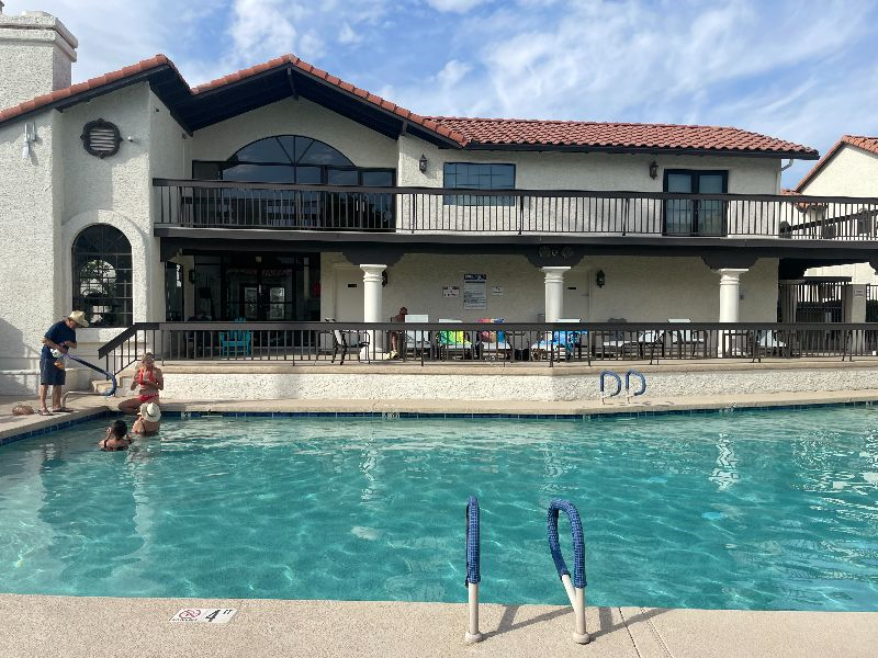 Near Mayo Clinic, Resort Living!