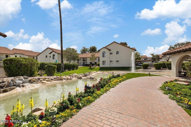 Near Mayo Clinic, Resort Living! - Photo 10