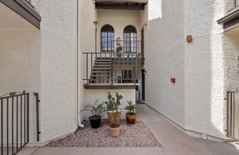 Near Mayo Clinic, Resort Living! - Photo 11