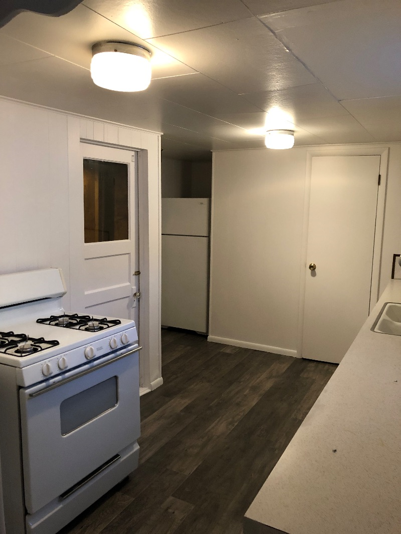 1 Bedroom 1 Bath Apartment Great Location - Photo 3