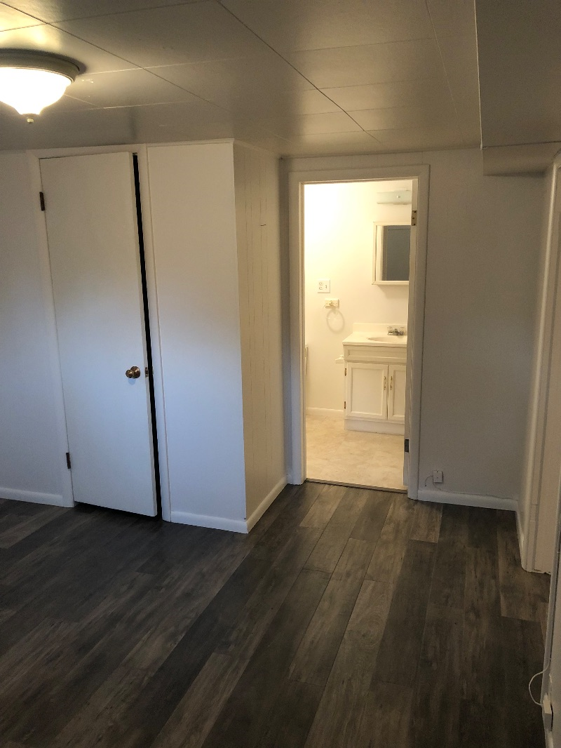 1 Bedroom 1 Bath Apartment Great Location - Photo 4