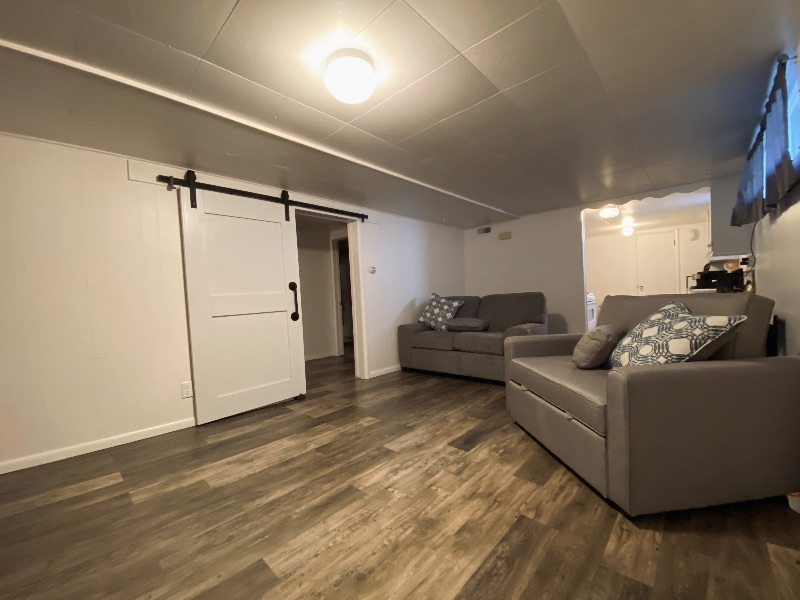 1 Bedroom 1 Bath Apartment  Great Location - Photo 6
