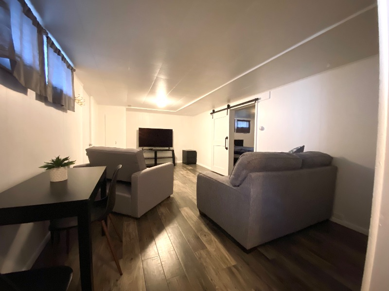 1 Bedroom 1 Bath Apartment  Great Location - Photo 8