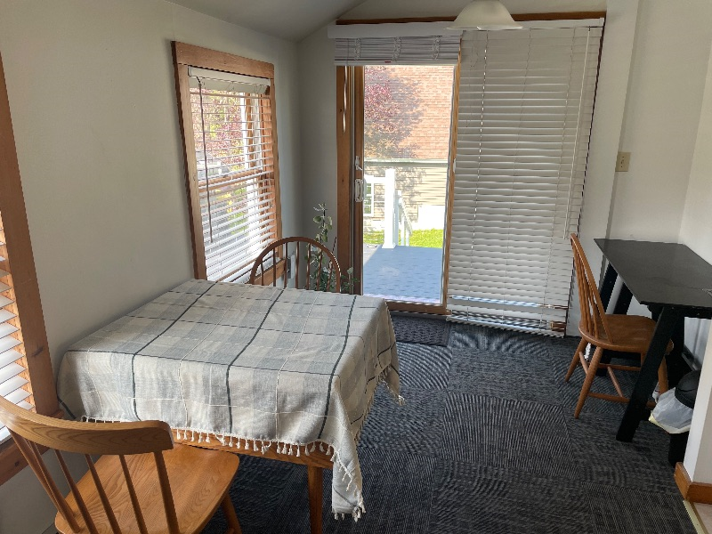 Cute, fully outfitted  easy to clean 'Chalet' - Photo 8