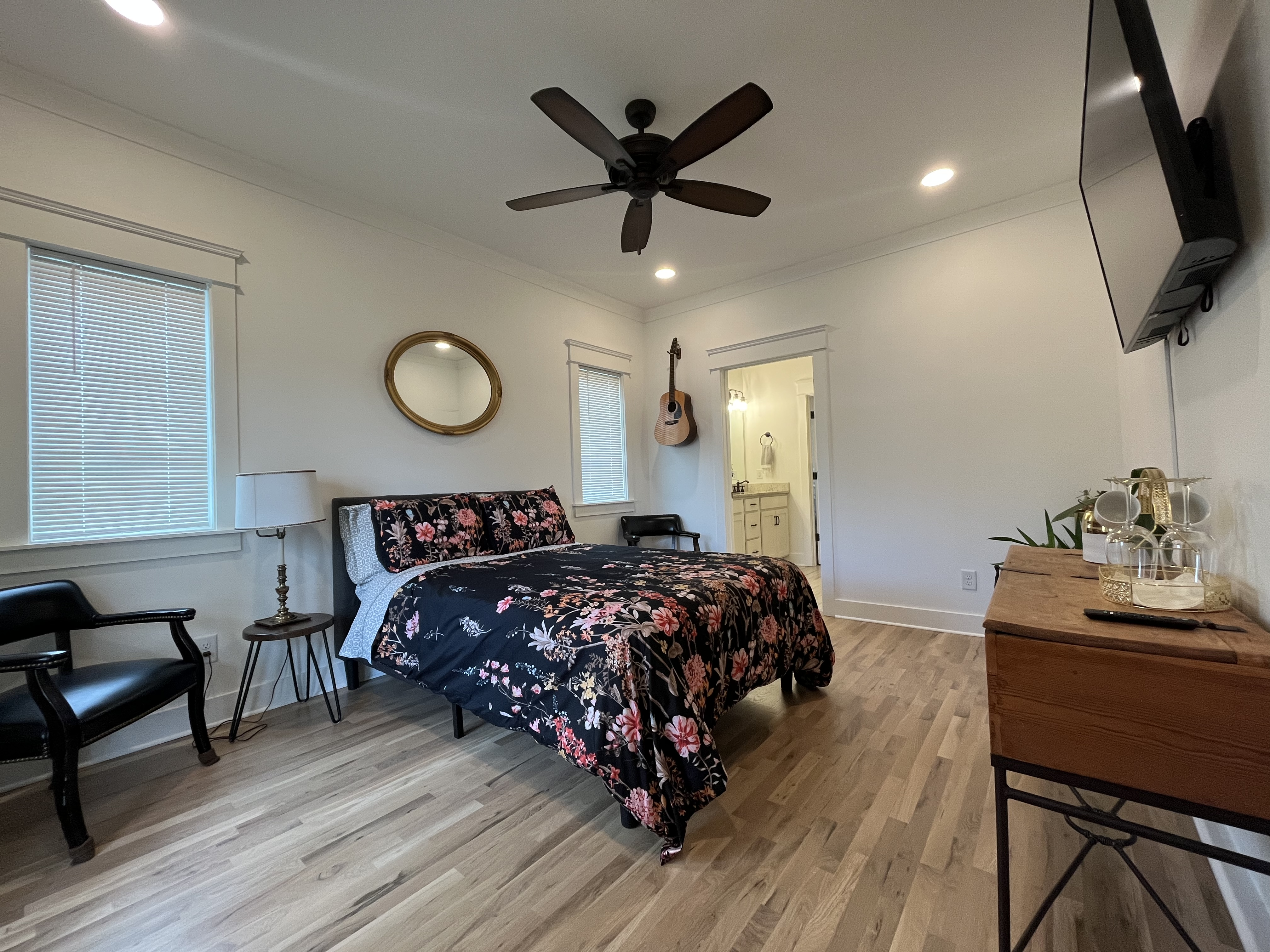 Beautiful 2bd -East Nash- minutes 2Downtown