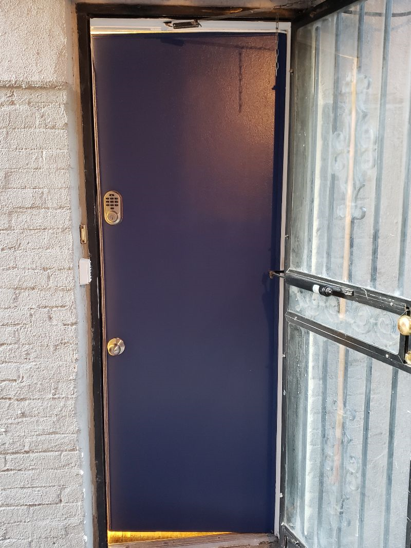 Spacious-Private Bronx Oasis - Photo 11