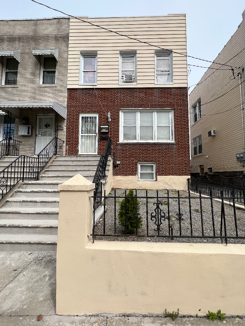 Cozy Apartment Near Bronx Hospitals - Photo 9