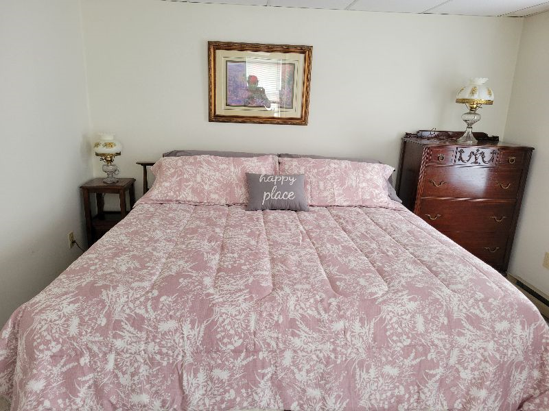 Princeton, 1 BR Apt w/ Full Kitchen - 1/2 mi from Hospital - Photo 1
