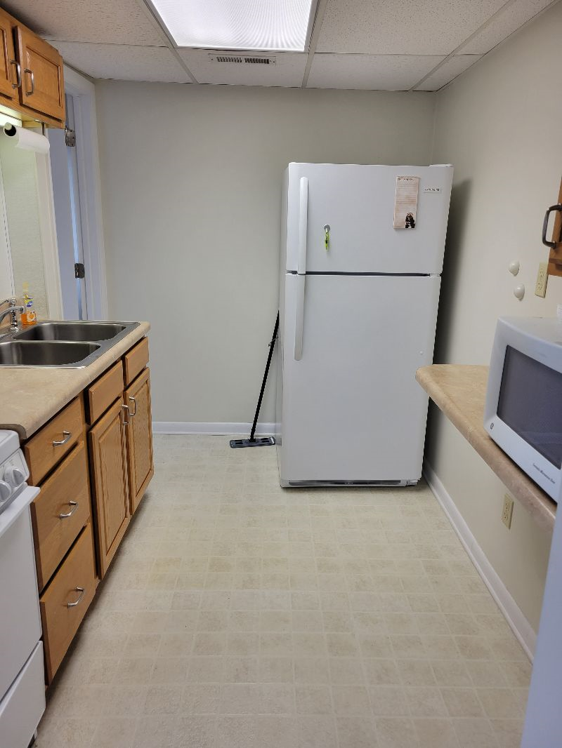 Princeton, 1 BR Apt w/ Full Kitchen - 1/2 mi from Hospital - Photo 3