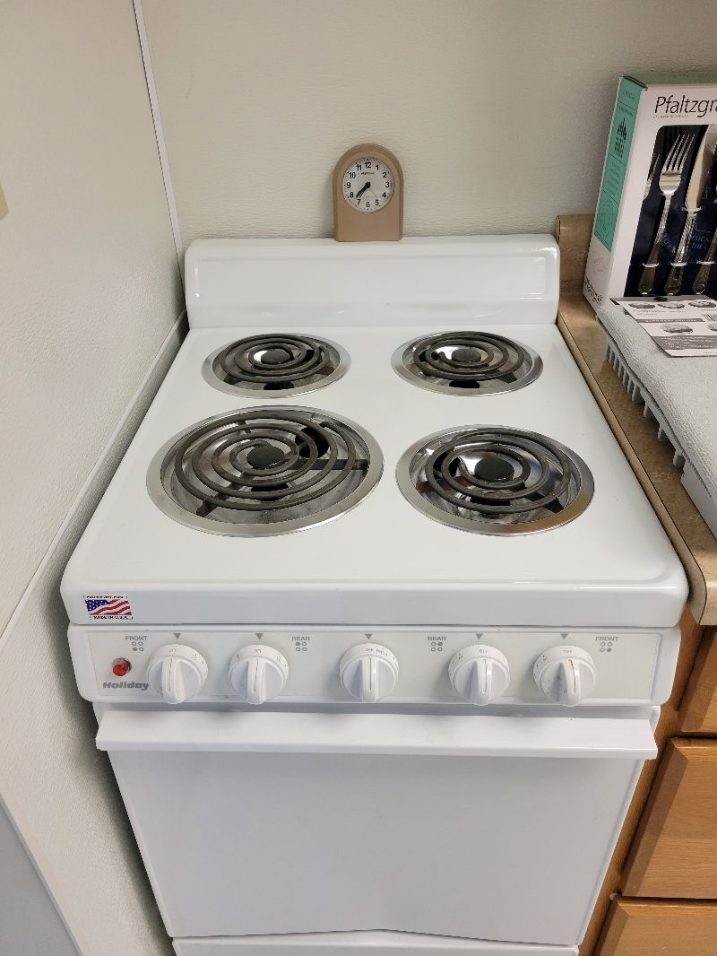 Princeton, 1 BR Apt w/ Full Kitchen - 1/2 mi from Hospital - Photo 7