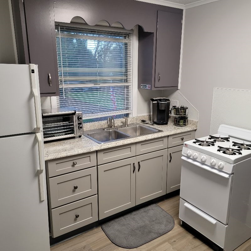 SAFE, QUIET, 1BR APARTMENT 12MIN FROM LOCAL HOSPITALS - Photo 8