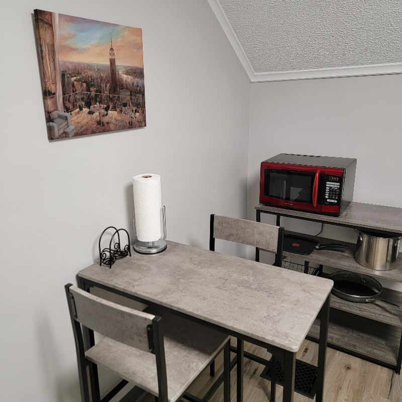 SAFE, QUIET, 1BR APARTMENT 12MIN FROM LOCAL HOSPITALS - Photo 9