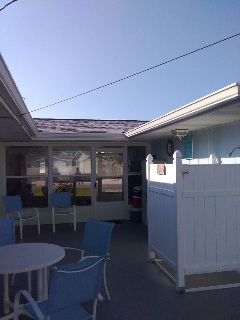 Quaint One Bedroom One Bath-Walk to Nokomis Beach - Photo 9