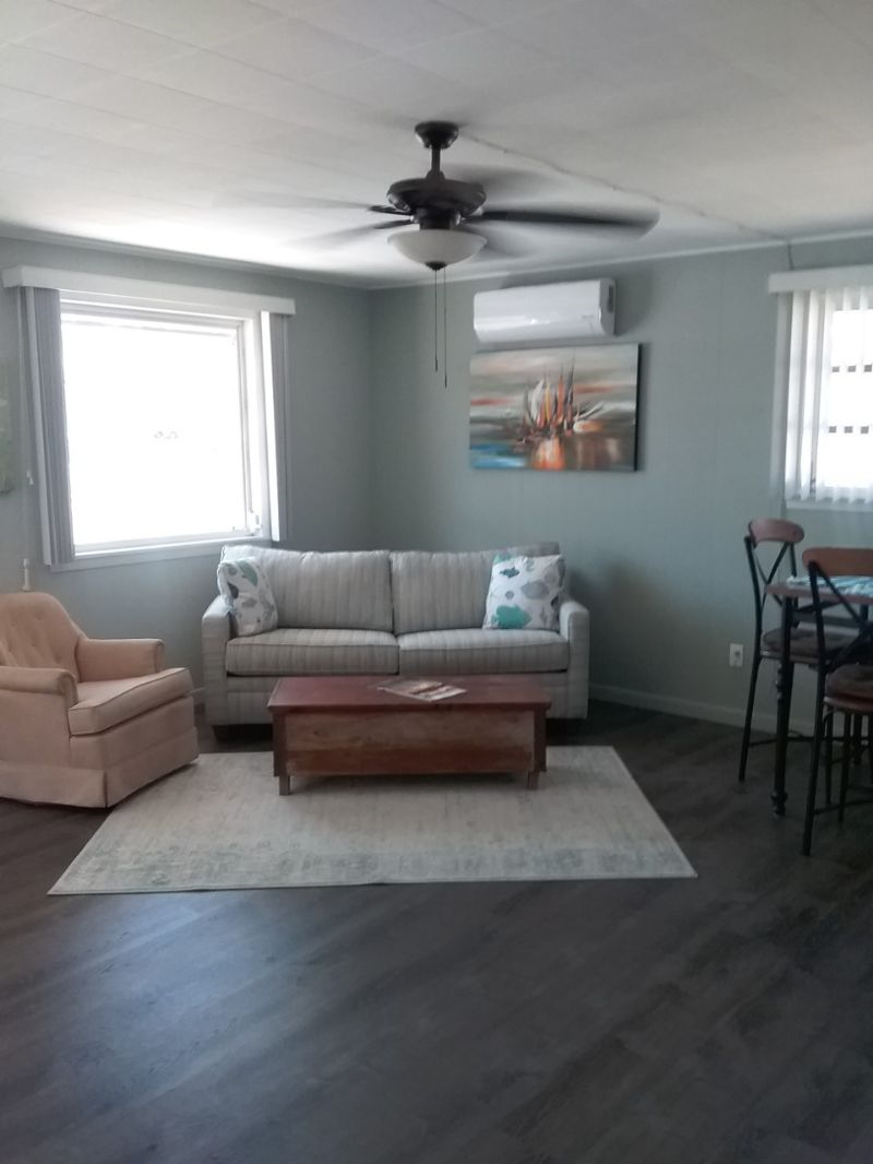 Quaint One Bedroom One Bath-Walk to Nokomis Beach - Photo 4