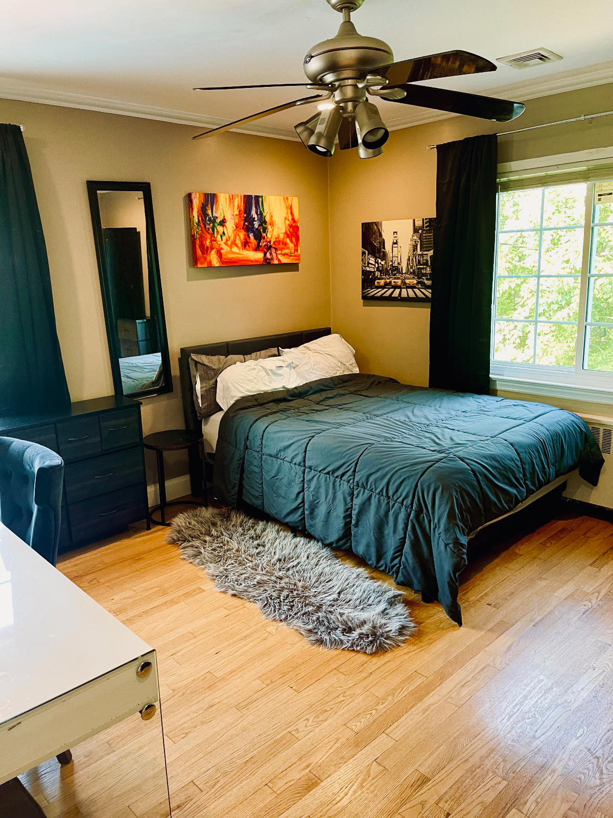 Perfect location! Extra Large Room Near Jacobi, Einstein & Montefiore - Gym, Laundry & Pool - Medic - Photo 2