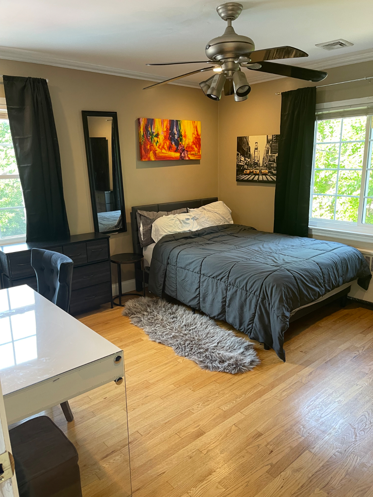 Perfect location! Extra Large Room Near Jacobi, Einstein & Montefiore - Gym, Laundry & Pool - Medic - Photo 5