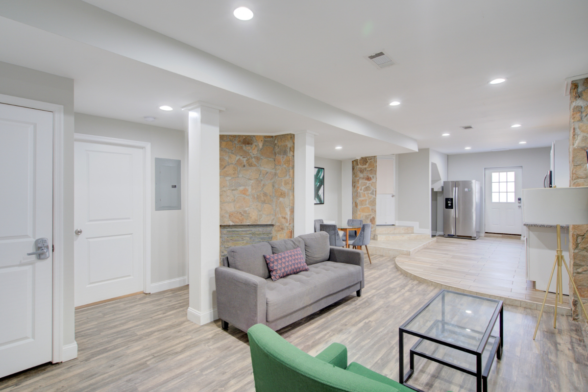 Washington DC - NW  ( Single Family Home LL - 2BR /1BA) - Photo 3