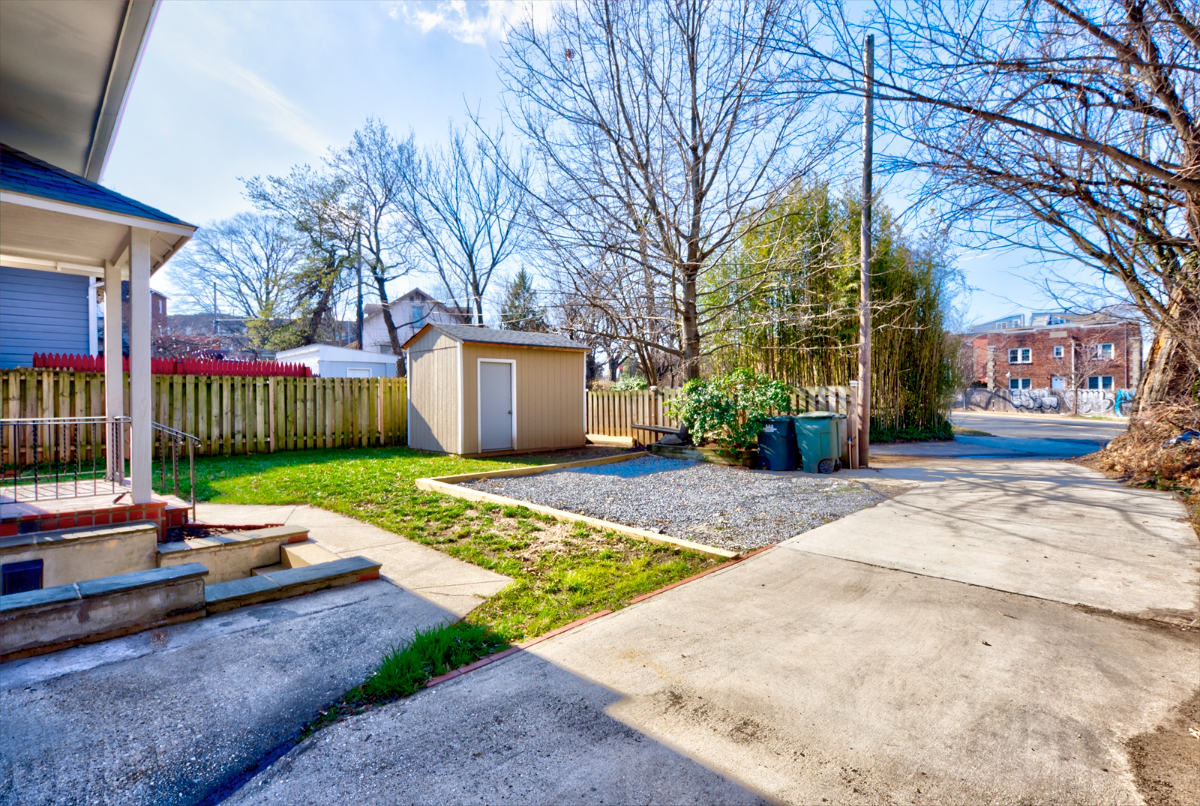 Washington DC - NW  ( Single Family Home LL - 2BR /1BA) - Photo 11