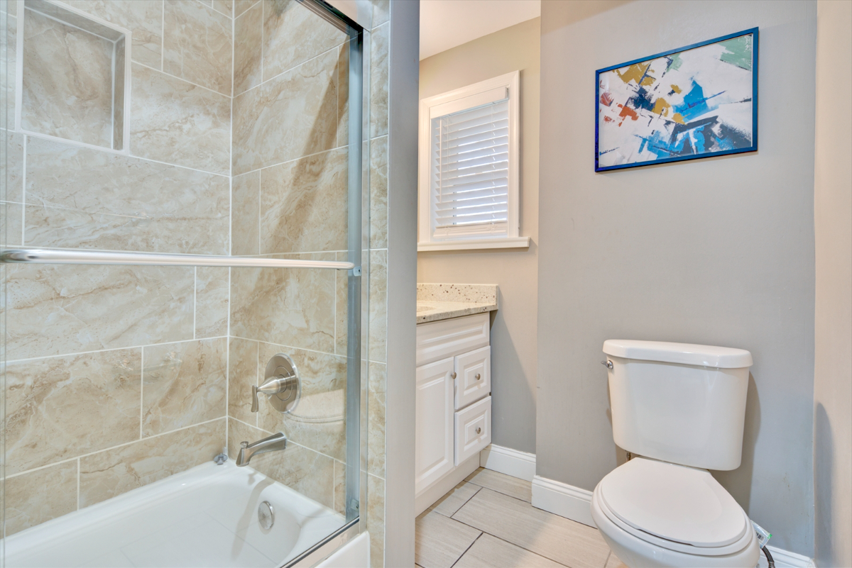 Washington DC - NW  ( Single Family Home LL - 2BR /1BA) - Photo 8