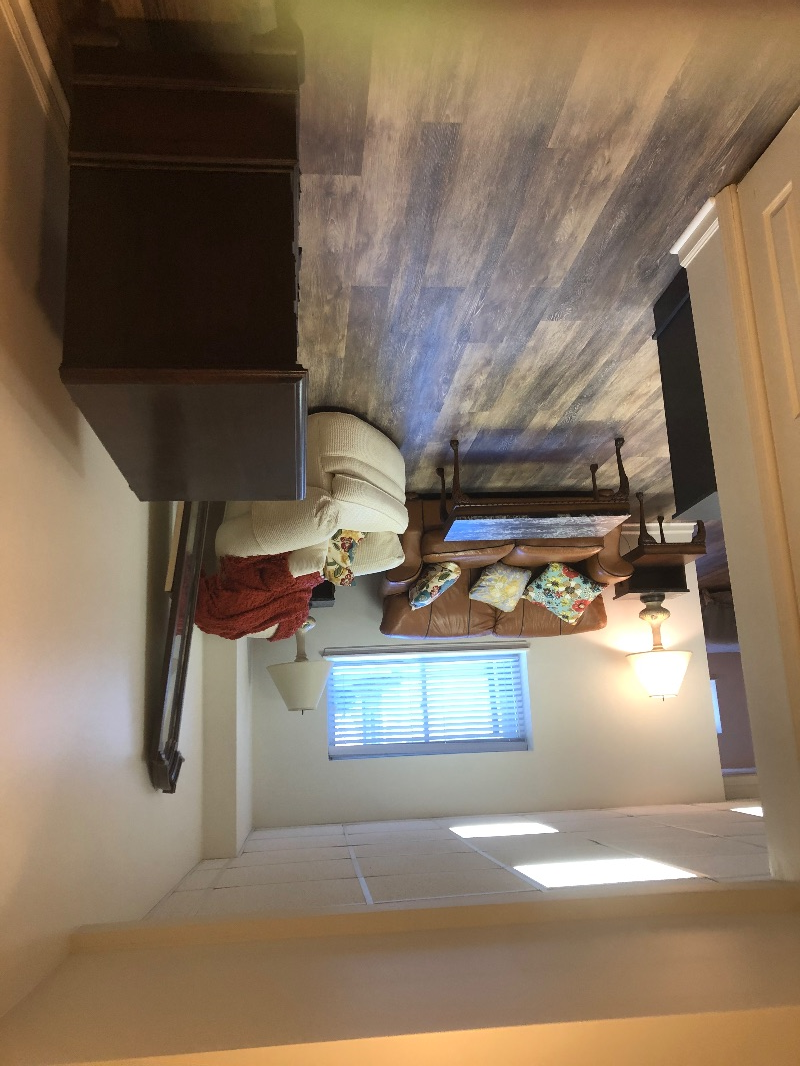 Townhome with two private bedrooms, bath, sitting area. Full access to kitchen and main floor - Photo 4