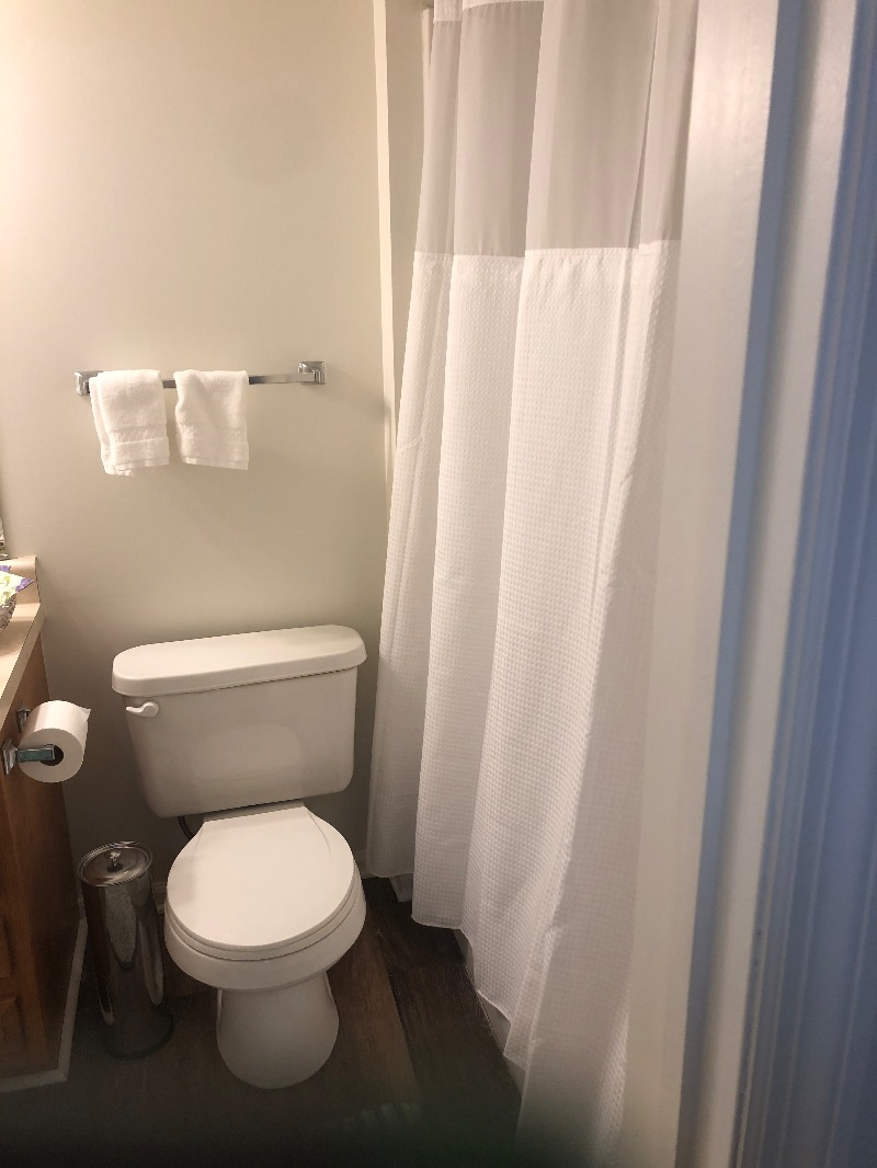 Townhome with two private bedrooms, bath, sitting area. Full access to kitchen and main floor - Photo 3