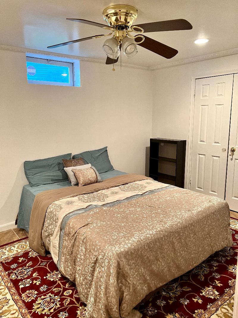 Spacious Basement/Studio Available with Room, Kitchenette, Sitting Area, and Whole Bath - Photo 5