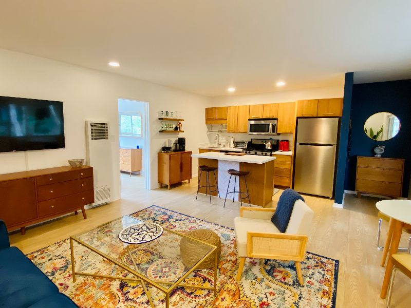 Spacious 1 Bedroom Condo in Heart of Mission Hills - Photo 4