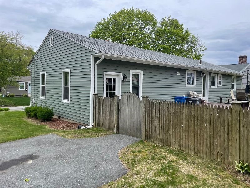 Fully furnished room (Pawtuxet Village Cranston) Furnished Finder