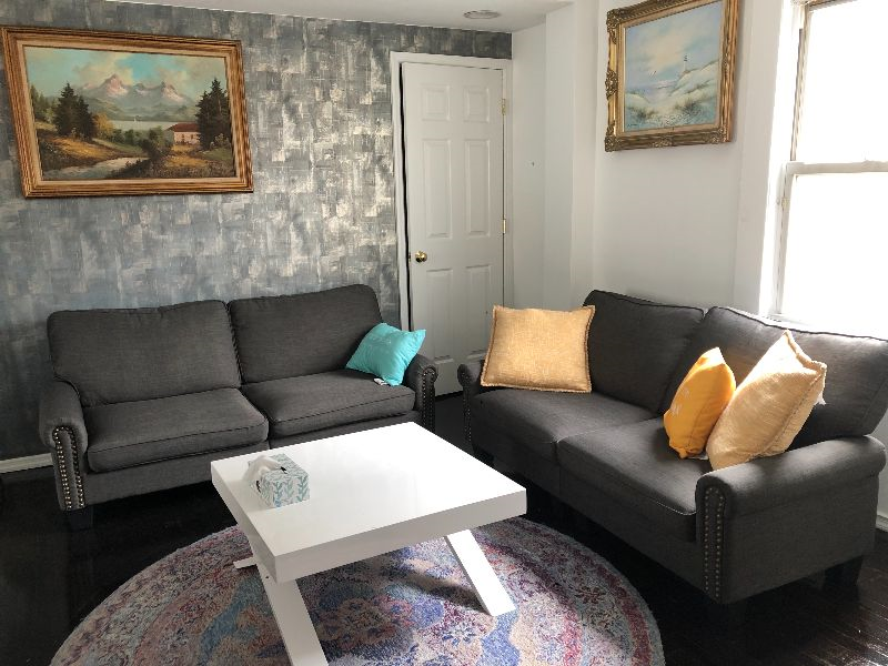 Beautiful 2 Bedroom furnished apartment - Photo 5