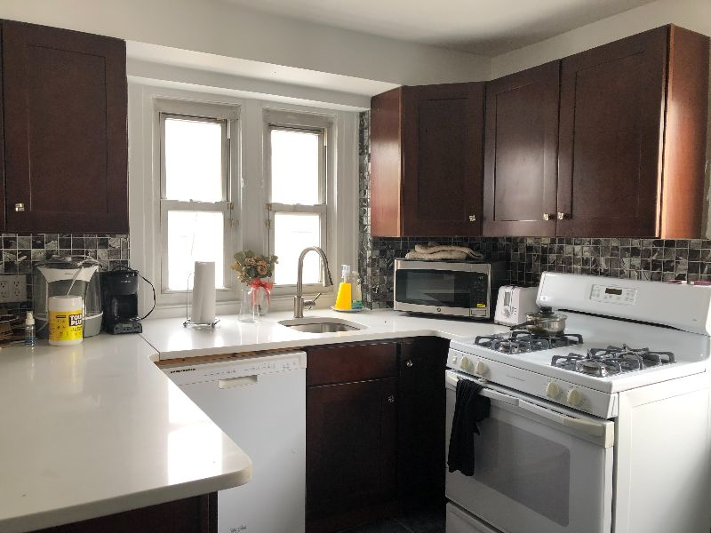 Beautiful 2 Bedroom furnished apartment - Photo 2