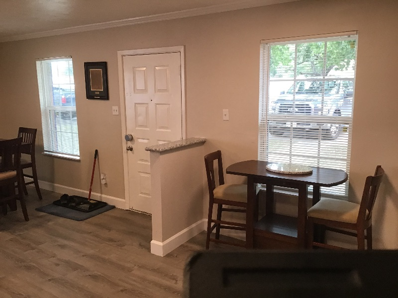 The Aggie House - Photo 10