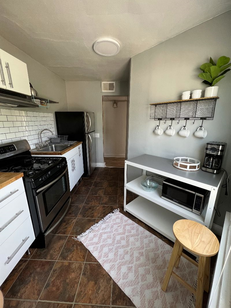 Private 1BR Near Strong Hospital - Apt 1 - Photo 4