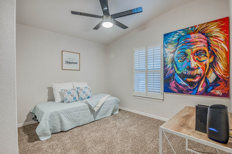 NEW elegant ArtDeco Home designed with you in mind - Photo 10