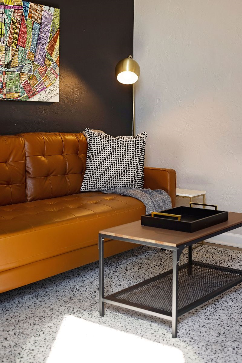 2 Bed Pet Friendly Apartment Near Barnes & SSM