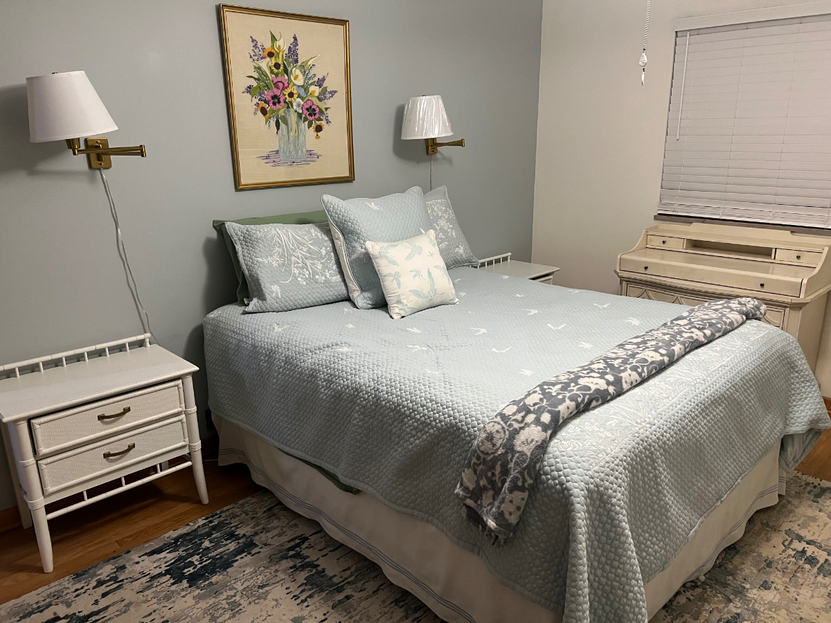 South Hills Great Location ! Safe convenient to everything all hospitals close - Photo 1