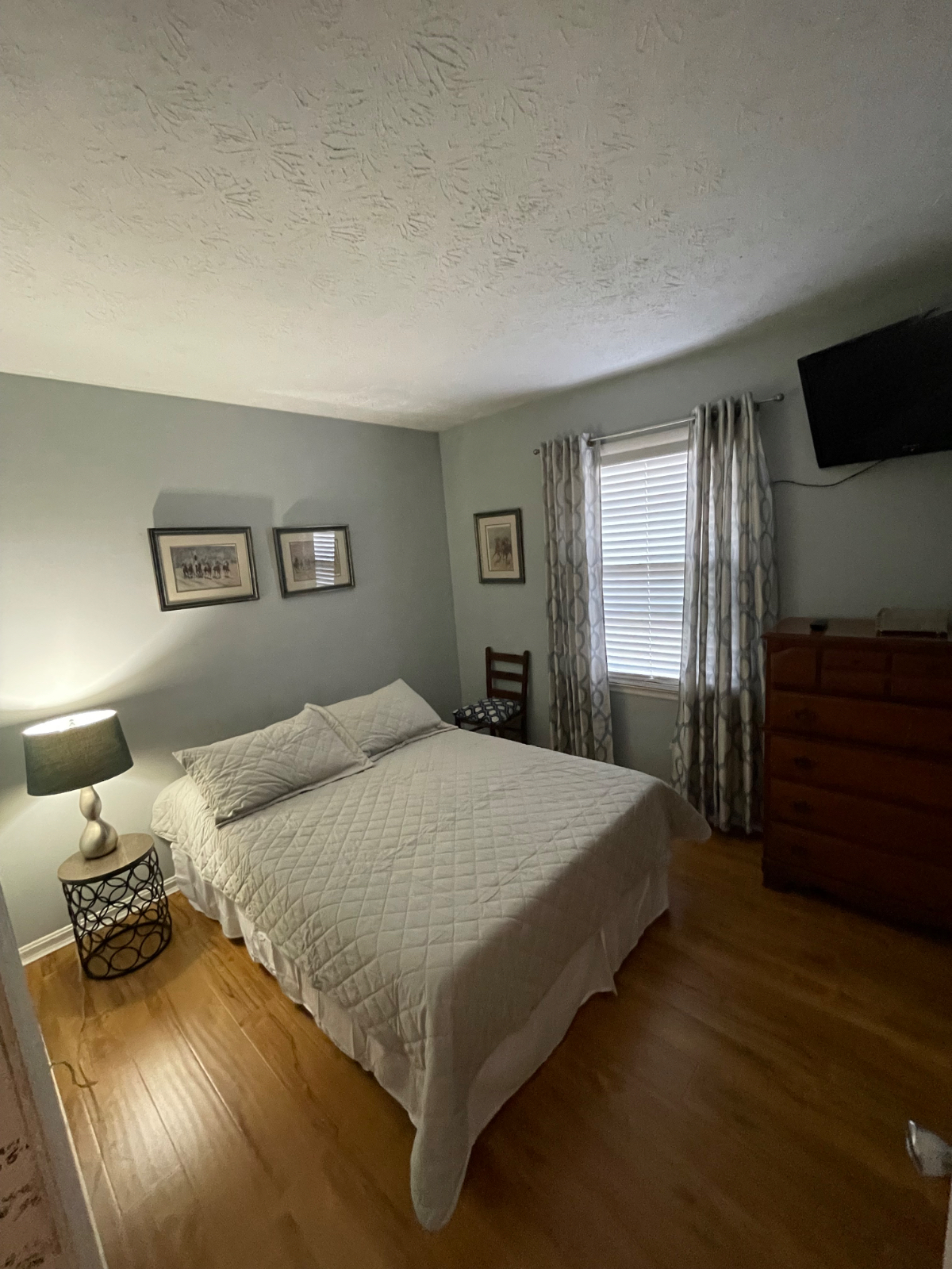 Quiet Home on cul-de-sac Near Hospitals - Photo 11