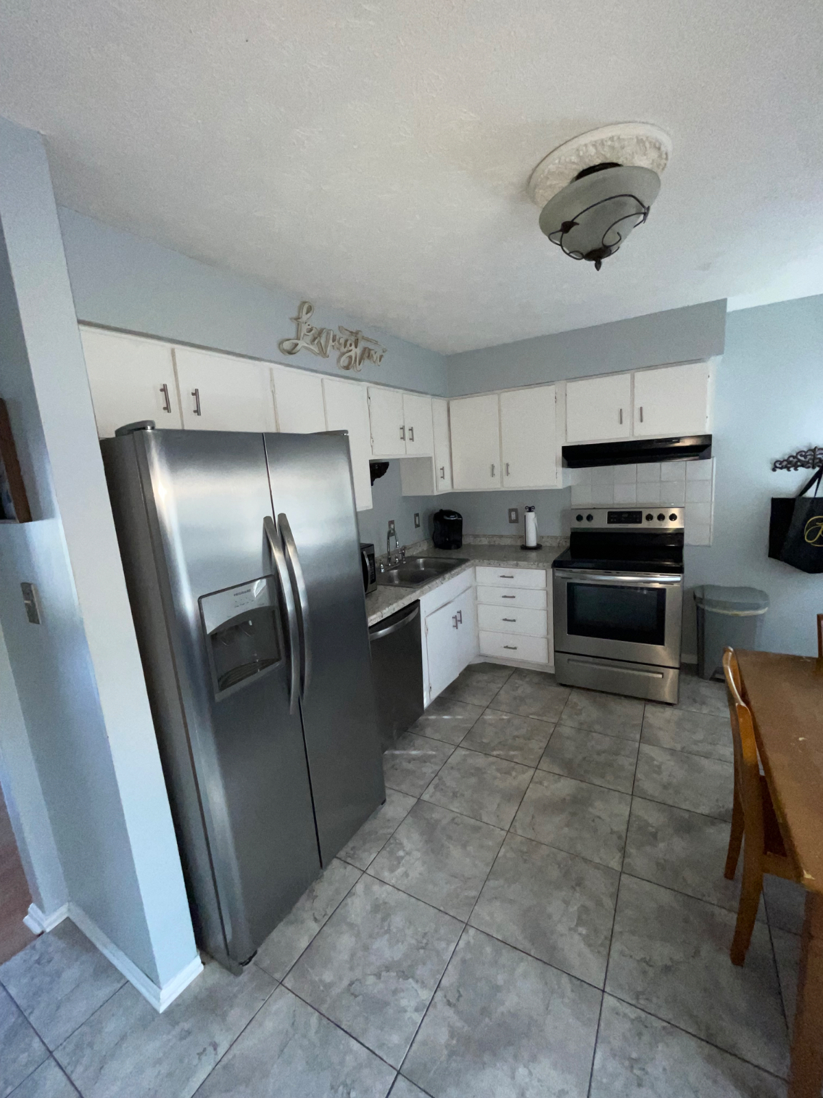 Quiet Home on cul-de-sac Near Hospitals - Photo 4