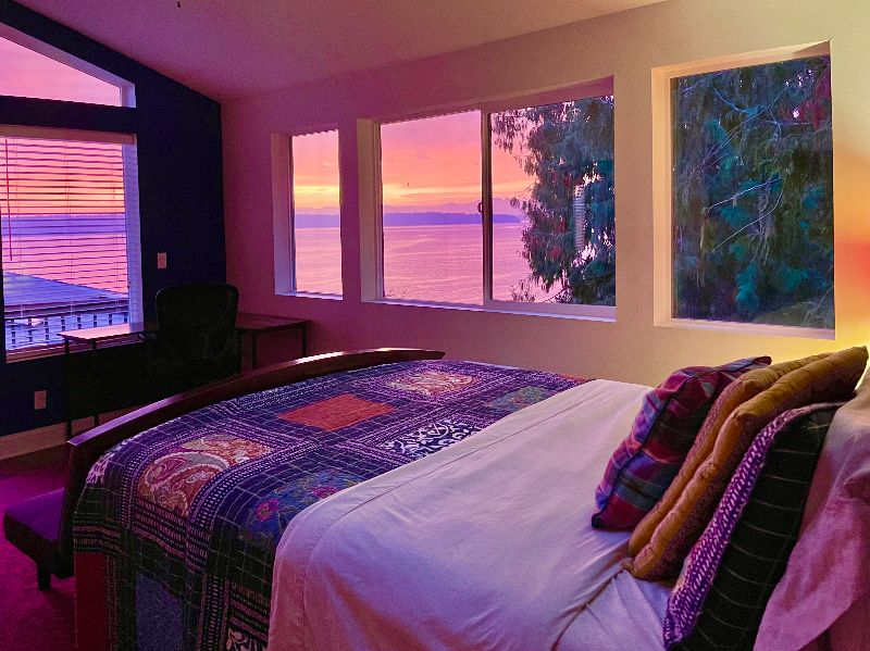 Spectacular Salish Sea View Private Room in Burien